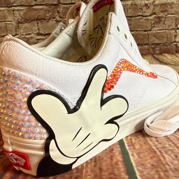Disney Mickey Mouse Hands - Old Skool Vans 8.5 - Picture 4 of 9